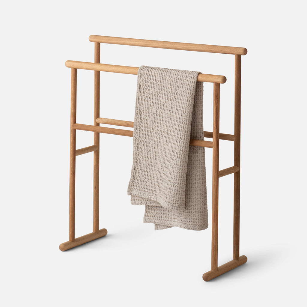 Oak Freestanding Towel Rail:main