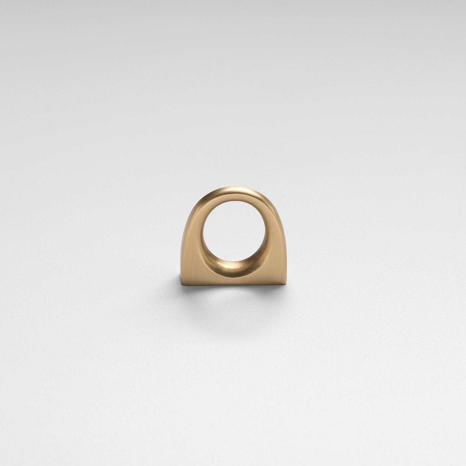 Brass Ring-Pull Plate with Keyhole